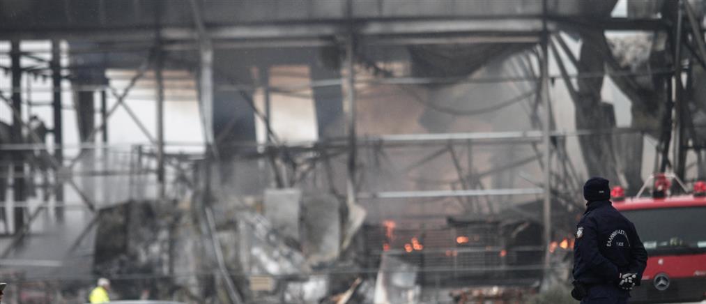 Τραγωδία στα Τρίκαλα: Σε εξέλιξη οι έρευνες για τα αίτια της έκρηξης - Εξέταση DNA στις σορούς