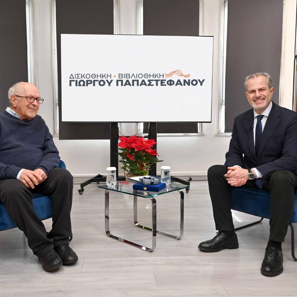 ΕΡΤ: Σε αίθουσα Γιώργου Παπαστεφάνου μετονομάζεται η ταινιοθήκη της ραδιοφωνίας στο Ραδιομέγαρο της Αγίας Παρασκευής