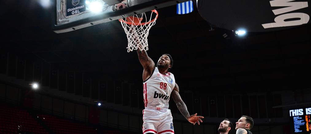 Ολυμπιακός: Με Τζόσεφ, χωρίς Παπανικολάου, Νιλικίνα και Μόρις απέναντι στην Μπαρτσελόνα