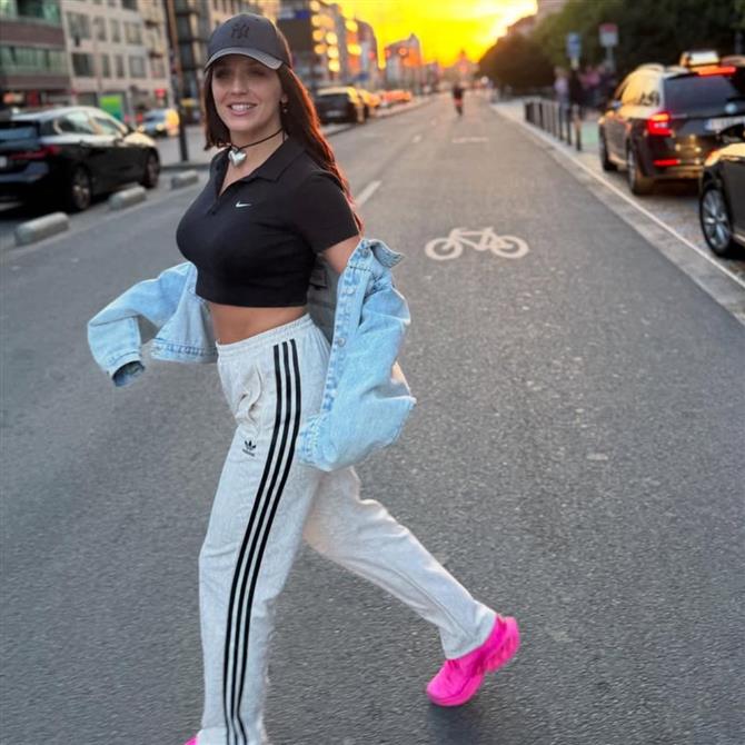 Ιουλία Καλλιμάνη: "Είχα εμμονική θαυμάστρια που μου έστελνε έντονα μηνύματα"