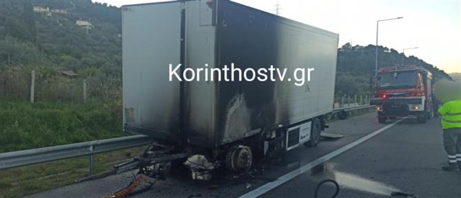Κόρινθος: Φωτιά σε συρόμενο νταλίκας στην Εθνική Οδό Πατρών – Αθηνών