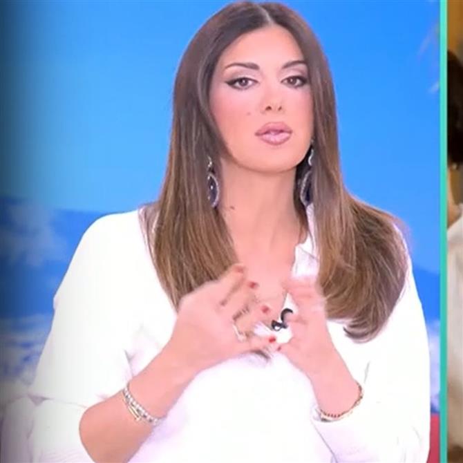 Σταματίνα Τσιμτσιλή για Έλενα Τοπαλίδου: "Αυτό με θλίβει, με συγκινεί, θέλω να την κάνω μια αγκαλιά…"
