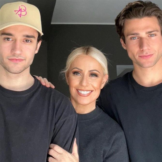 Μαρία Μπακοδήμου: Το πάρτι για τα 25α γενέθλια του γιου της, Νικήτα  & η τρυφερή της ανάρτηση: "Σε ευχαριστώ για ό,τι μου έχεις δώσει"