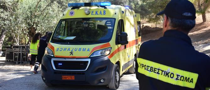 Τραγωδία στη Φωκίδα: Βρέθηκε απανθρακωμένη σορός σε αυτοκίνητο - Πυρκαγιά την ίδια ώρα στο σπίτι του