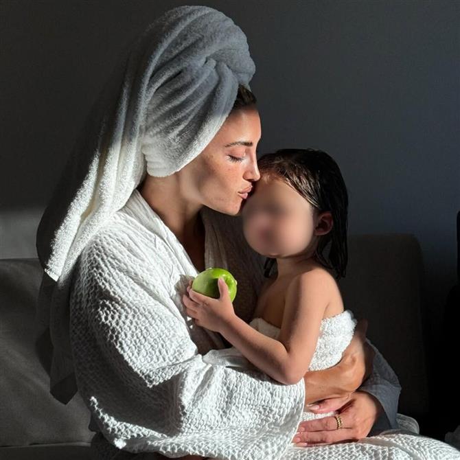 Ιωάννα Τούνη: Ο γιος της, Πάρης, πήγε πρώτη ημέρα  σχολείο στη Θεσσαλονίκη – "Ξεκίνησε και Αθήνα που τον έγραψα πριν λίγες ημέρες"