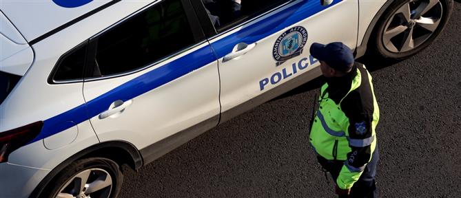 Πτολεμαΐδα: Ανήλικος κατηγορείται ότι λήστεψε μίνι μάρκετ με την απειλή μπαλτά