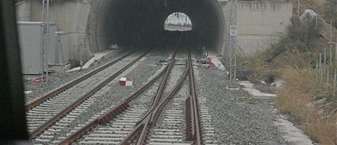 Λαμία: Πλημμύρες στον Δομακό- Διακόπηκε η σιδηροδρομική συγκοινωνία Αθηνών - Θεσσαλονίκης