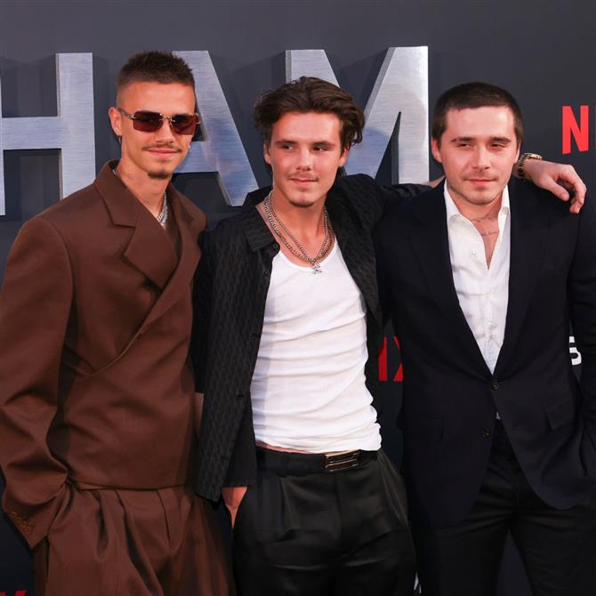 Κρουζ & Ρομέο Μπέκαμ: Μπλόκαραν τον αδερφό τους, Μπρούκλιν και τη σύζυγό του, Νίκολα Πελτζ, στα social media