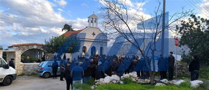 Τροχαίο στα Χανιά: Σπαραγμός στην κηδεία του άτυχου Παναγιώτη (εικόνες)